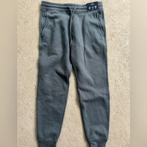 Hollister Men’s Fleece Jogger size M